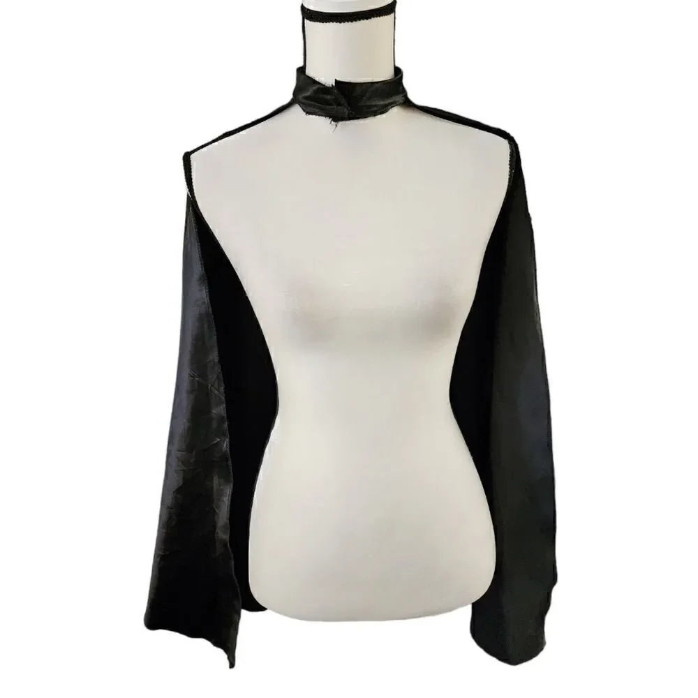 5/$20 Kids Batman Halloween costume cape